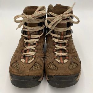 Vasque Waterproof Trail Hiking Boots - 7M